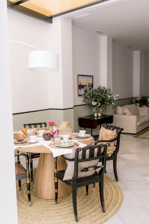Pasaje Zamora Apartamentos เซบีญา ภายนอก รูปภาพ