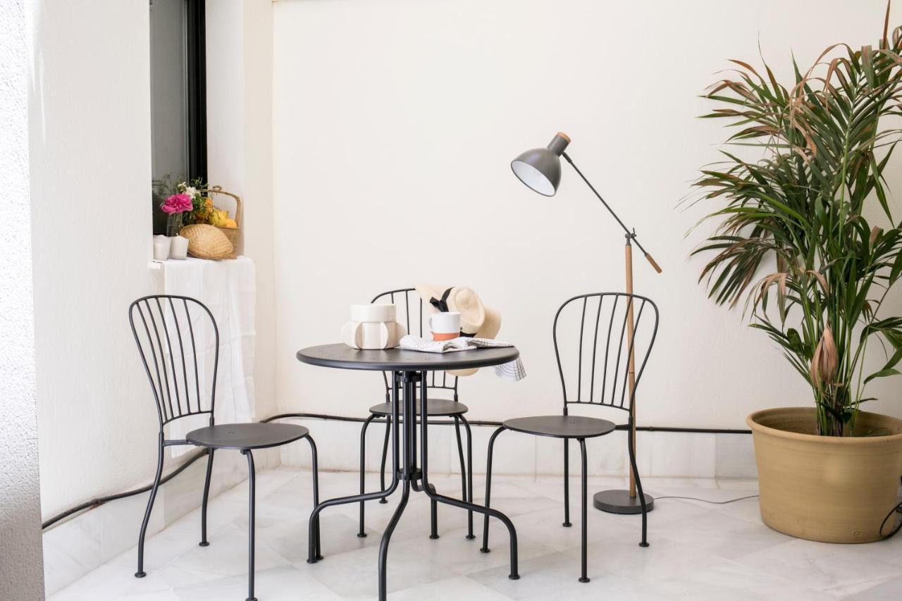 Pasaje Zamora Apartamentos เซบีญา ภายนอก รูปภาพ