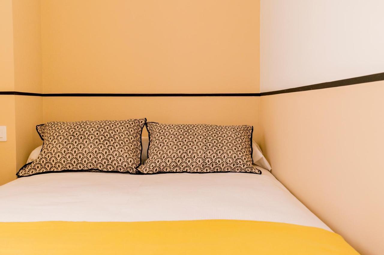 Pasaje Zamora Apartamentos เซบีญา ภายนอก รูปภาพ