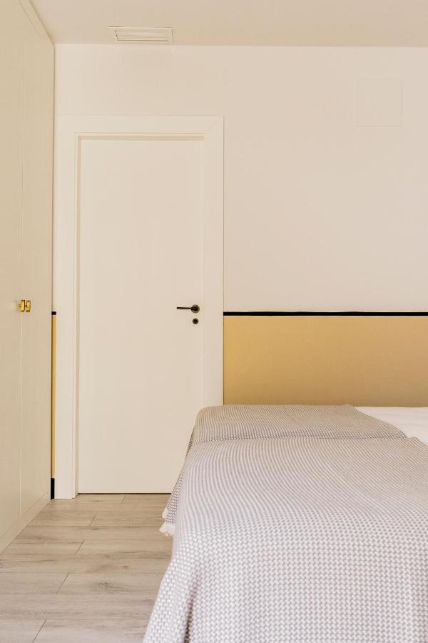 Pasaje Zamora Apartamentos เซบีญา ภายนอก รูปภาพ
